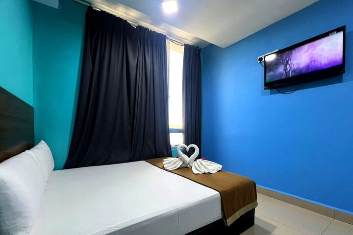 Room 7 of 30