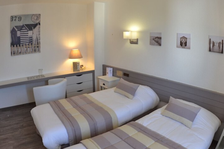 Room 5 of 19