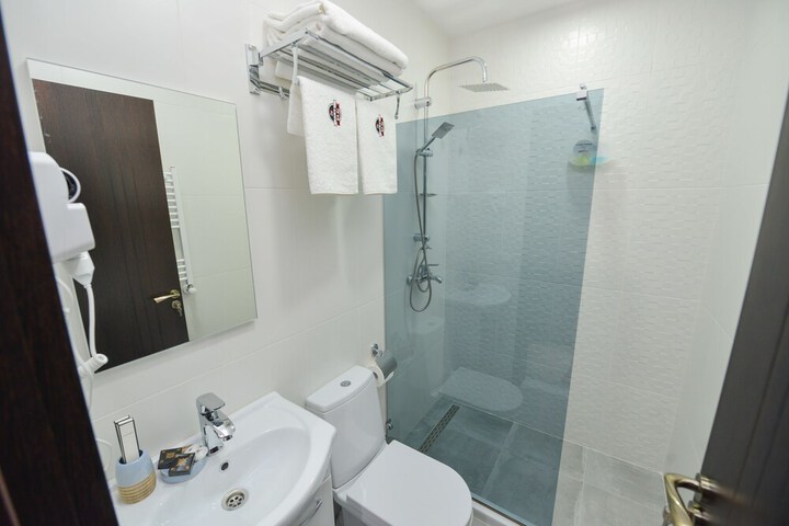 Room 45 of 67