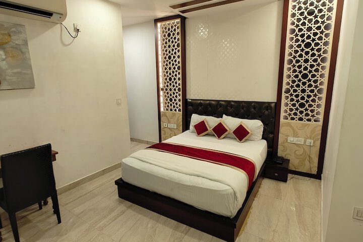 Room 40 of 115