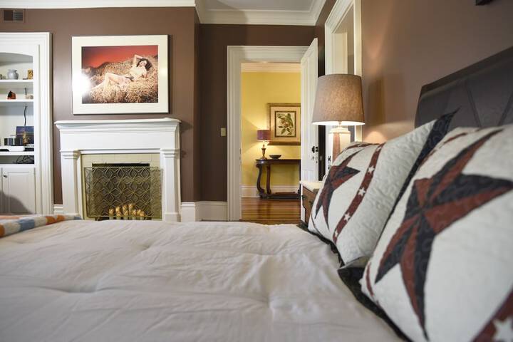 Room 12 of 40
