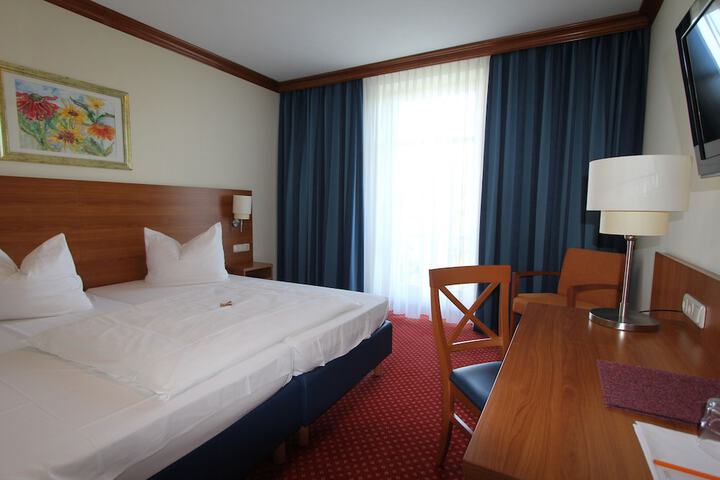 Room 10 of 44