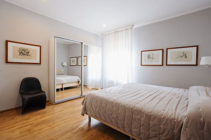 Room 45 of 179