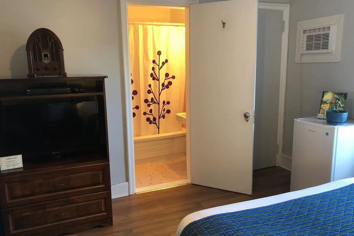 Room 27 of 135