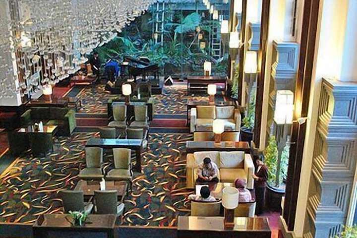 Hotel Lobby
