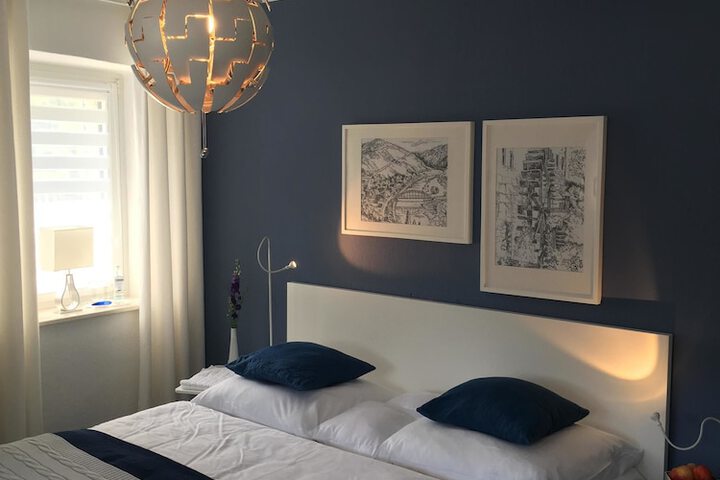 Room 3 of 48