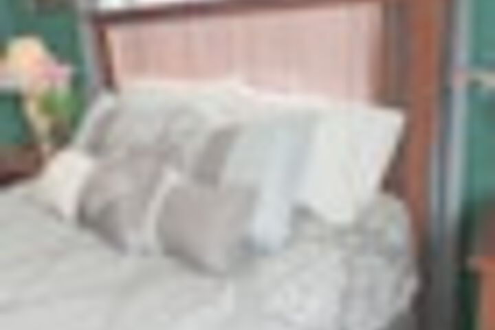Room 5 of 117