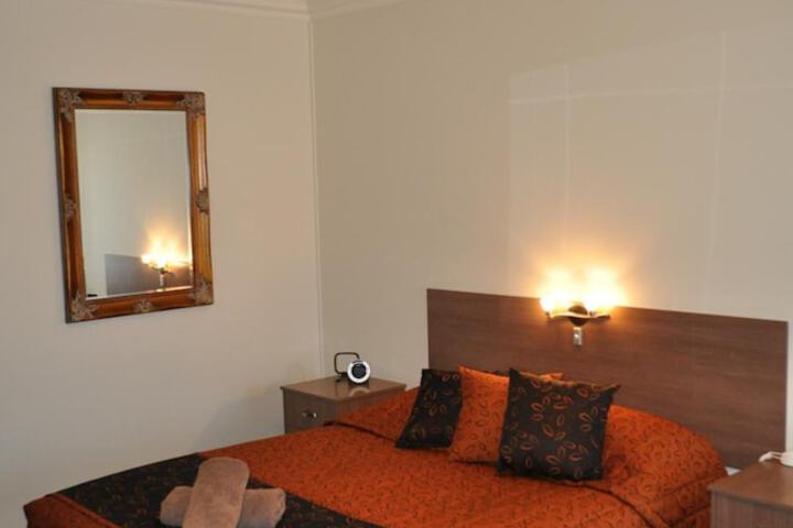 Room 13 of 29