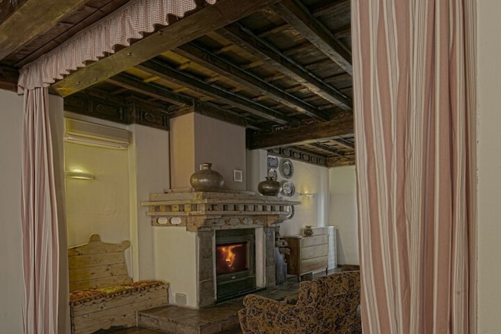 Hotel 4 of 50