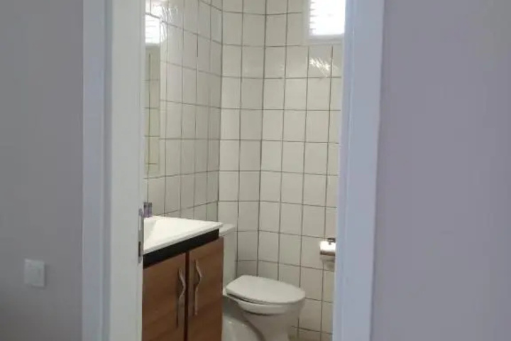 Room 7 of 13
