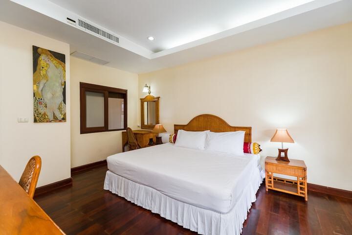 Room 3 of 15