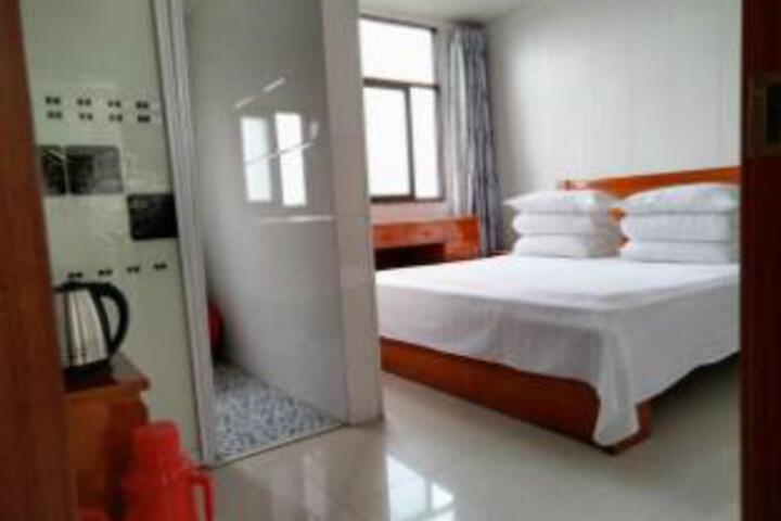 Room 5 of 7