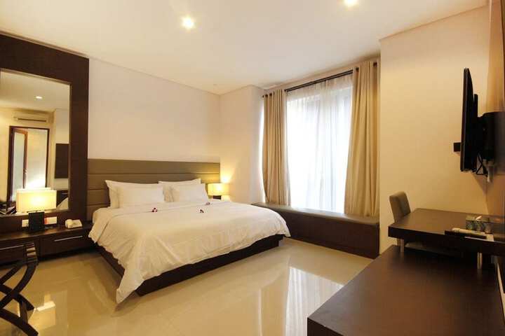 Room 12 of 95
