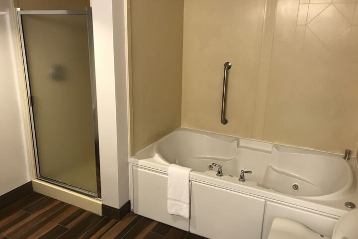 Room 90 of 115