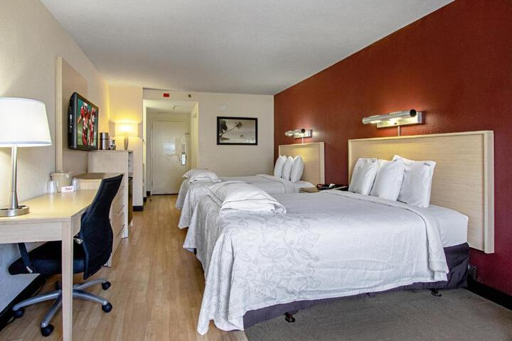 Deluxe 2 Double Beds (2 of 10)