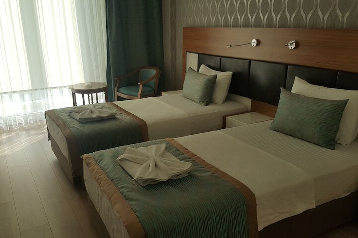 Room 14 of 72