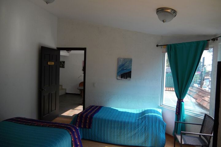Room 6 of 42
