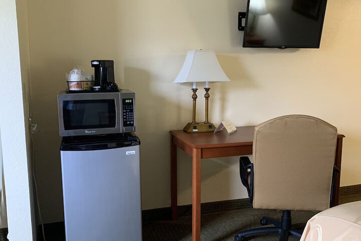 Room 12 of 20