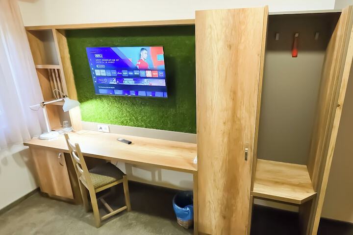 Room 14 of 79