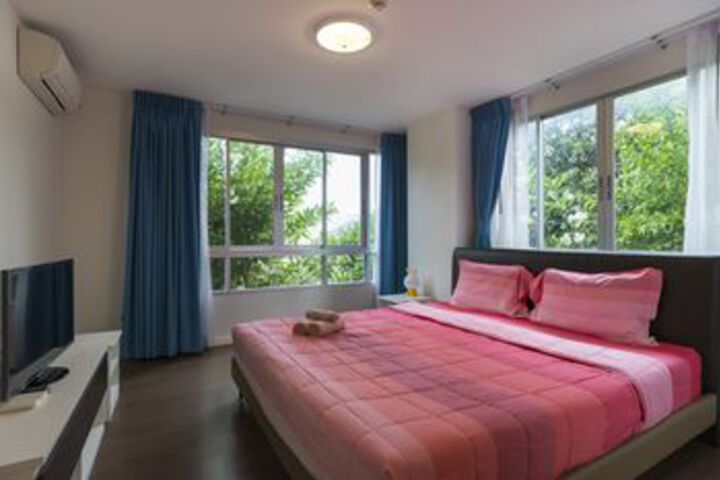 Room 6 of 21