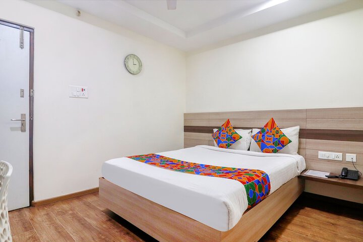 Room 14 of 27