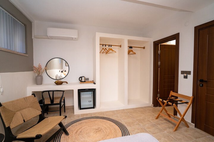 Room 47 of 73