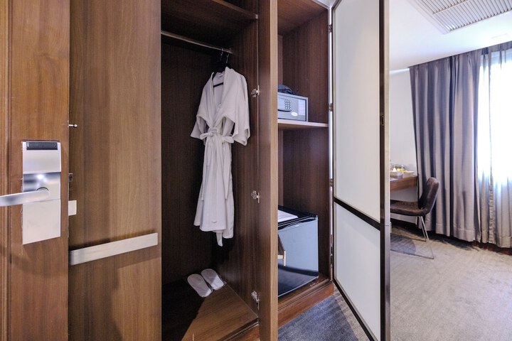 Room 20 of 114