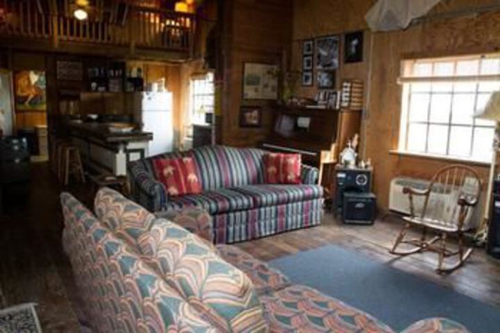 Room 7 of 8