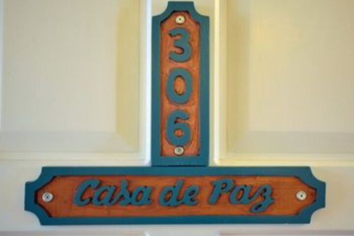 Room 33 of 62