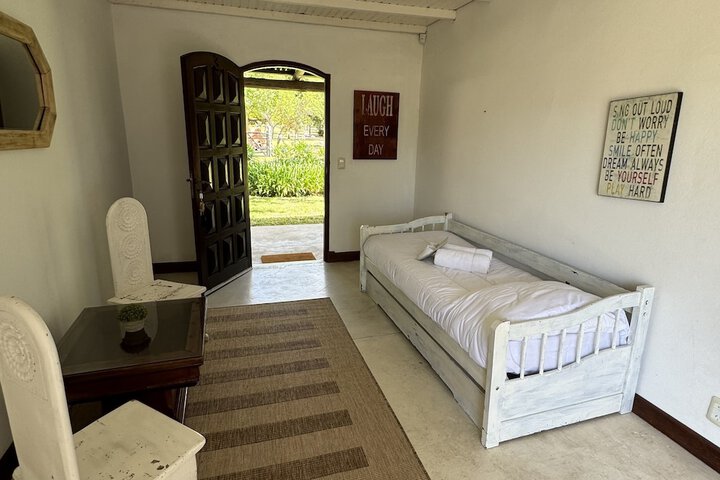 Room 32 of 102