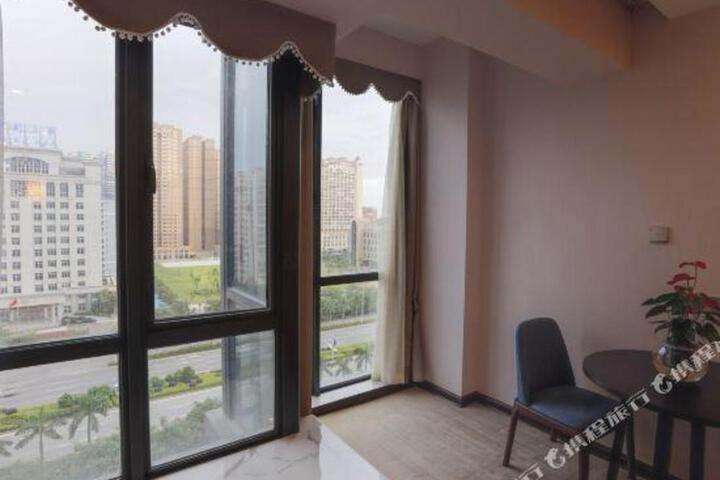 Fangchenggang Jingcheng Yijing Hotel