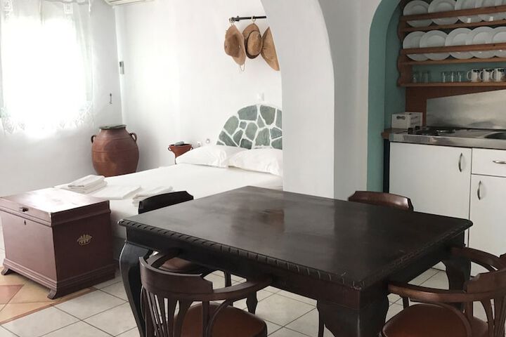 Room 2 of 23