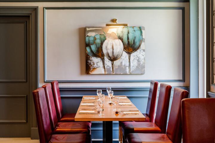 Dining 98 of 190