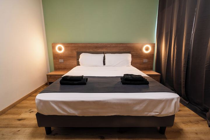 Room 3 of 25
