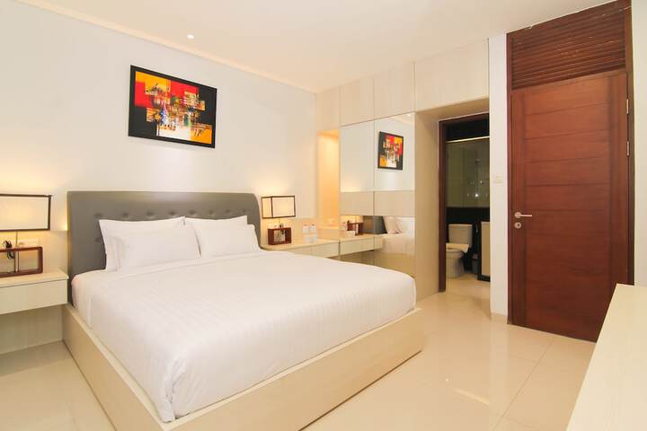 Room 6 of 27