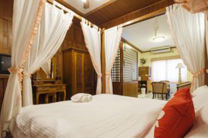 Room 9 of 31