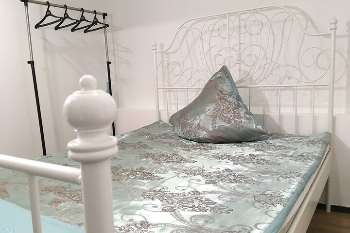 Room 7 of 26