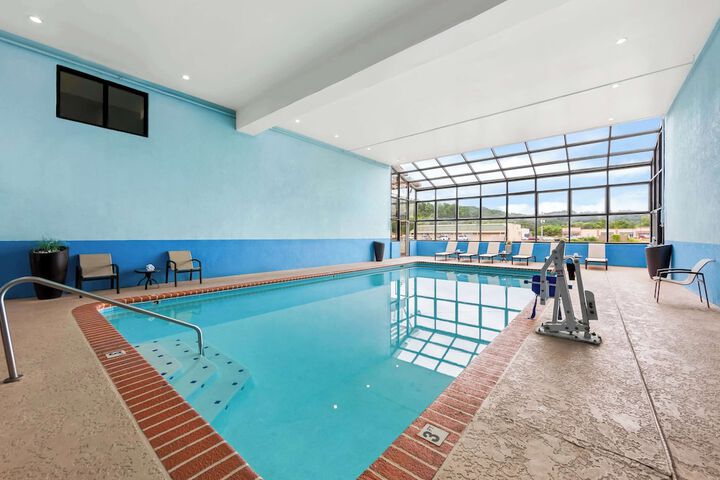 Pool 20 of 25