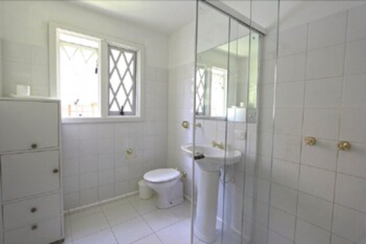 Room 2 of 20