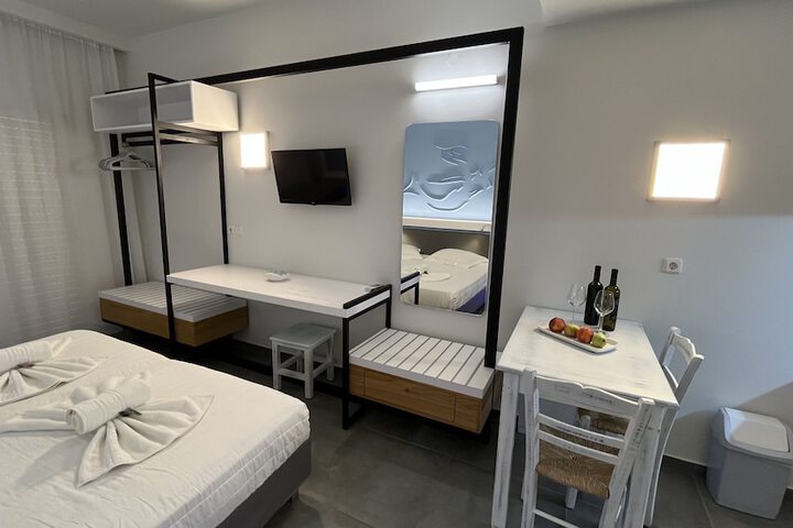 Room 61 of 172