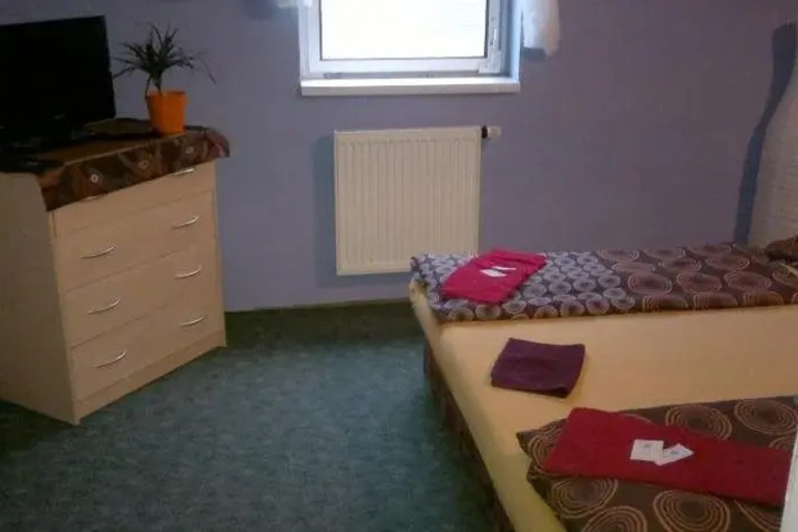 Room 19 of 27
