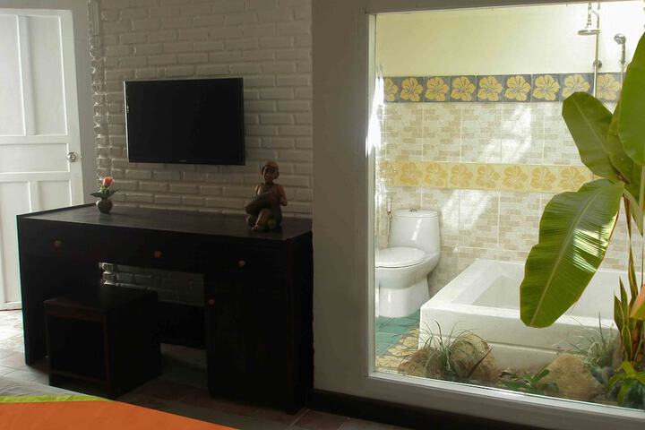 Room 17 of 49