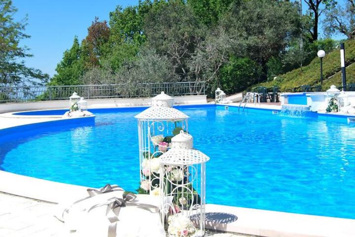 Hotel Pool