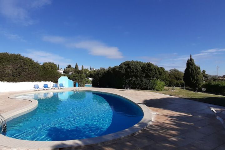 Pool 20 of 42