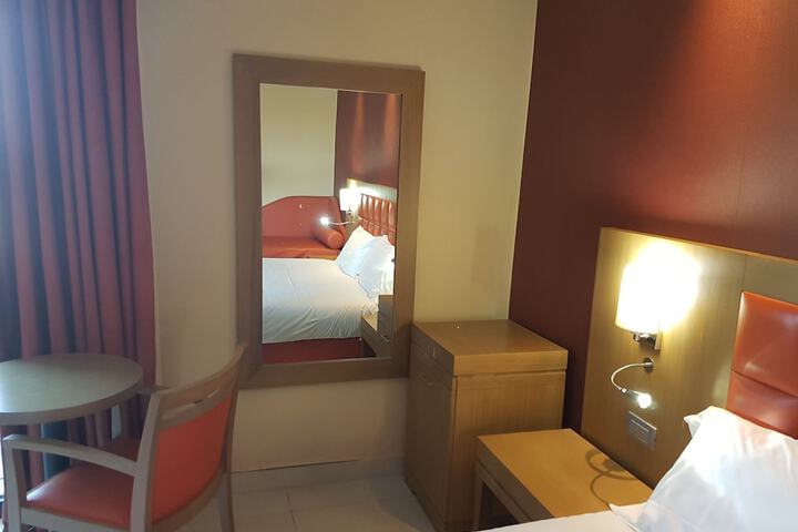 Room 18 of 51