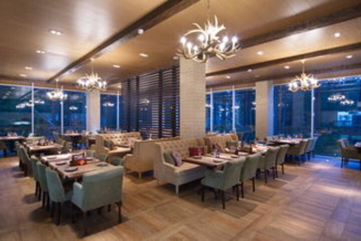 Dining 62 of 64