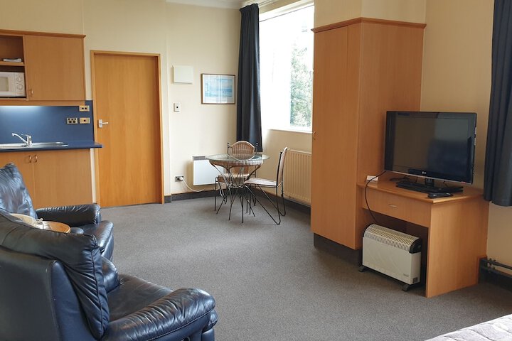 Room 18 of 30