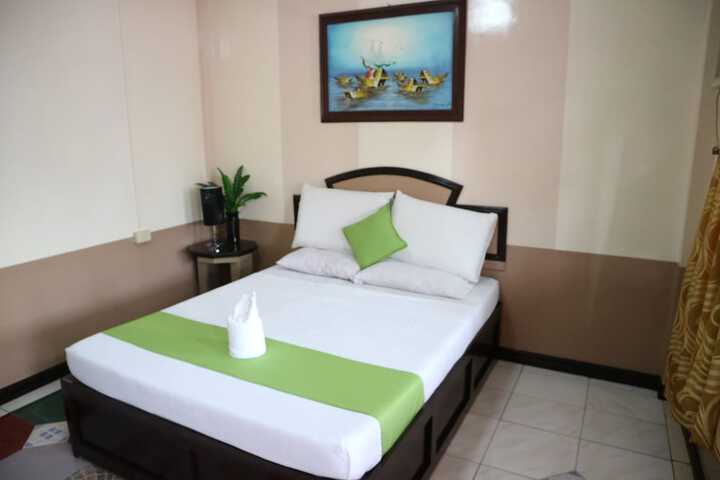 Room 12 of 17