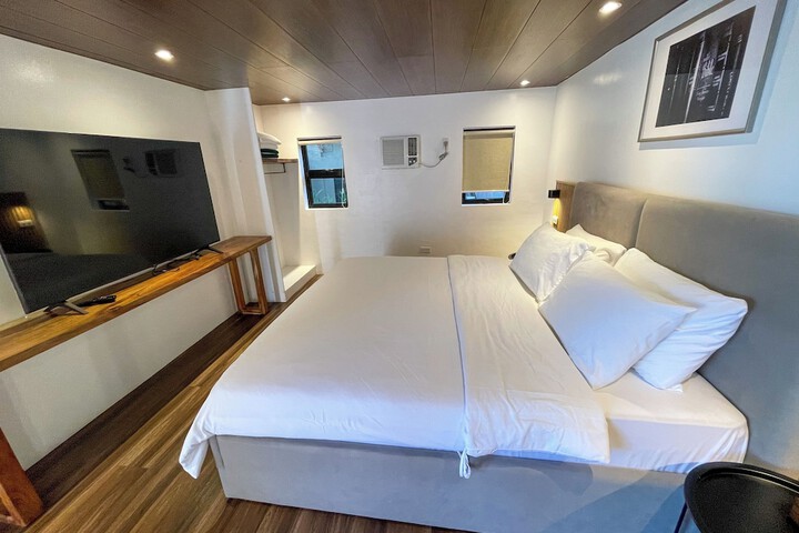 Room 21 of 35