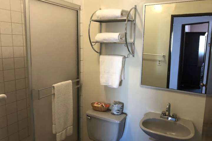 Room 43 of 58